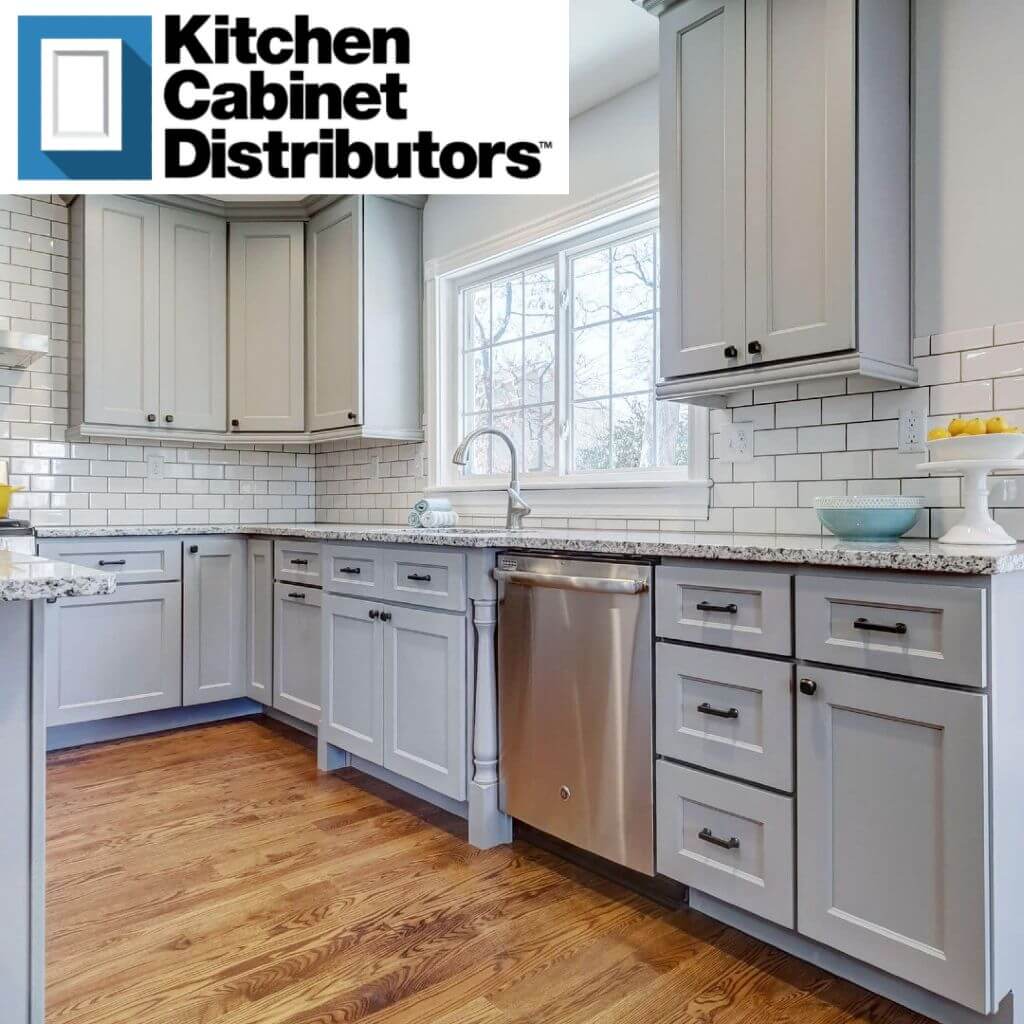 Custom Kitchen Cabinets Builders