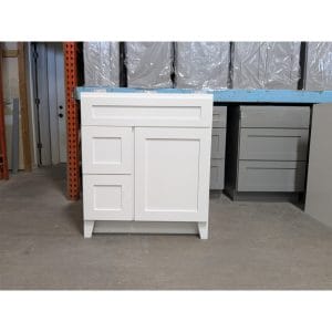 30 DRAWER LEFT WHITE SHAKER FEET VANITY